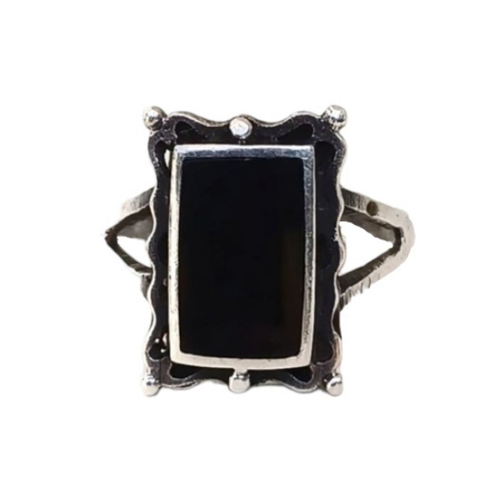 925 Sterling Silver VTG Black Stone Ring